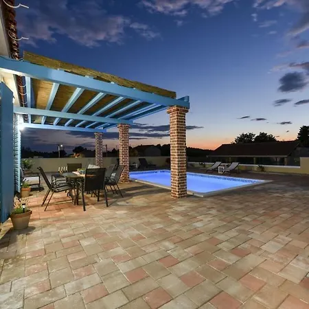 Jurenda Comfortable Sukošan