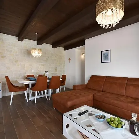 Villa Jurenda Comfortable Sukošan