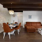 Jurenda Comfortable Sukošan