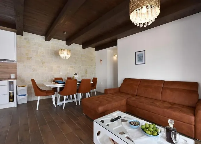 Villa Jurenda Comfortable Sukošan