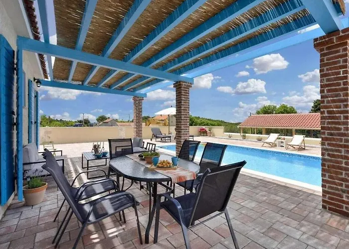 Jurenda Comfortable Villa Sukošan